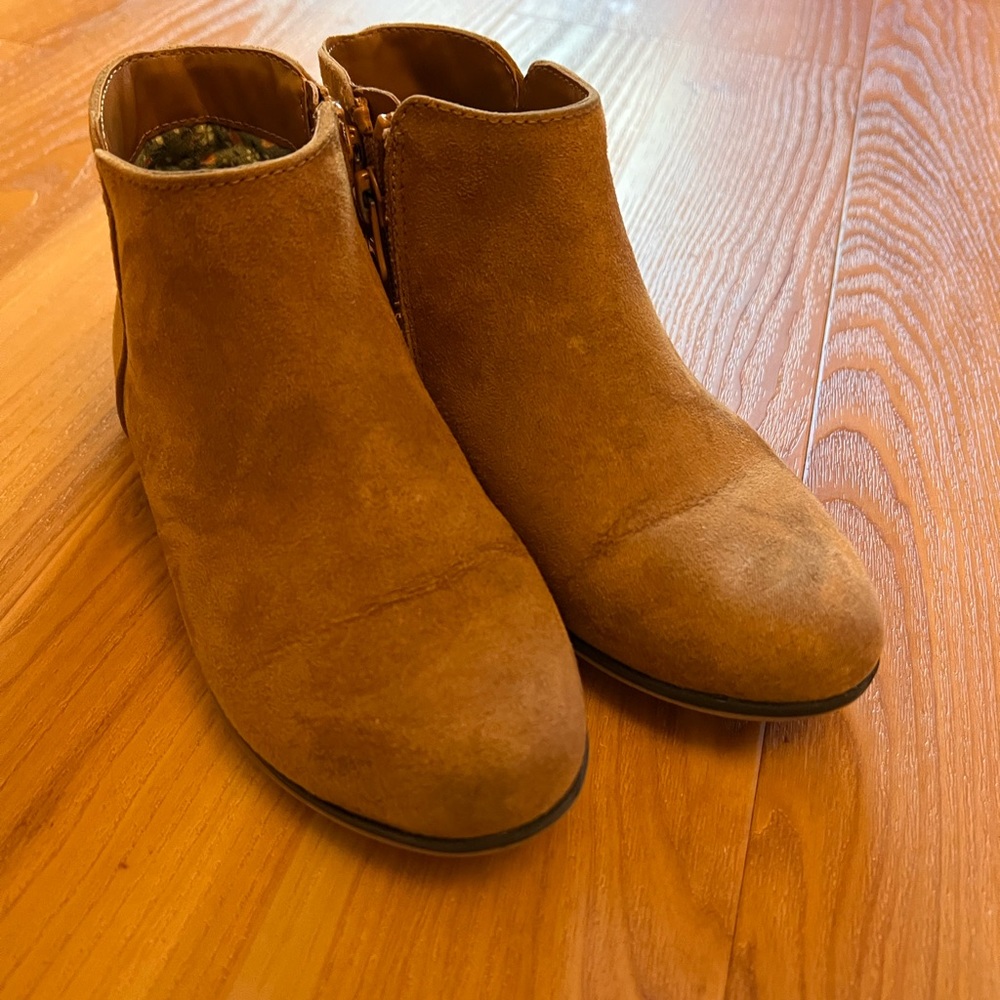 Kids booties